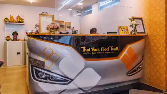 Bas pelancongan makanan Bangkok Thai Bus Food Tour [Lawati mercu tanda Bangkok dalam satu perjalanan | Jangan lepaskan makanan dan pemandangan indah]