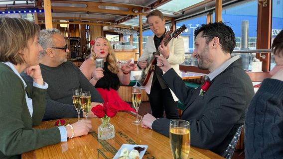 NYC: Romantische Serenade-Jazz-Kreuzfahrt mit Live-Musik