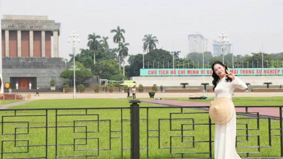 Tour por Hanói de día completo: Mausoleo, Templo, Pagoda y Almuerzo