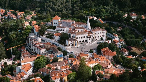 Lisbon: Regaleira, Sintra, Cape Rock & Cascais Day Trip