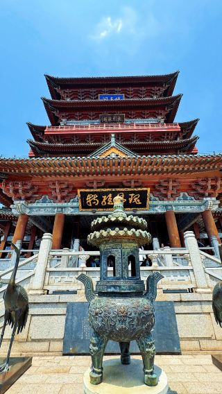 Nanchang Day Tour: Jiangxi Provincial Art Museum + Bayi Square + Wanshou Palace + Tengwang Pavilion with Chinese and English Services