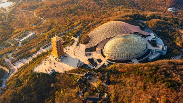 [Pengambilan di Stesen Nanjing Selatan] Lawatan separuh hari ke Gunung Niushou Nanjing/Pilihan waktu pagi atau petang/Termasuk fon kepala