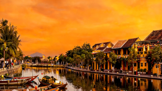 1-day tour of Da Nang quality slow travel: Explore The Marble Mountains + Basket boat ride at Cam Kim Island + Night tour of Hoi An Old Town