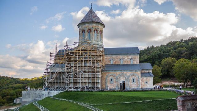 Private charter to Sighnagi National Museum, Sighnaghi Wall, and Monastery of St. Nino at Bodbe in Georgia