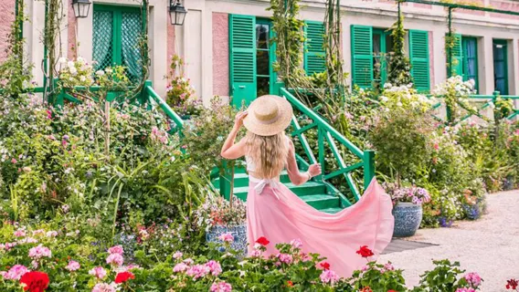Passeio de meio dia ao Jardim de Monet com partida de Paris, incluindo ingressos, grupo pequeno de 8 pessoas (guias em chinês/inglês) e traslado do hotel