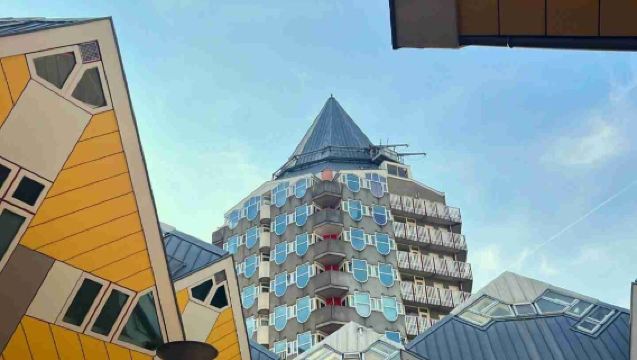 荷蘭阿姆斯特丹鹿特丹伊拉斯謨 + 海牙藝術雙城中文包車一日遊