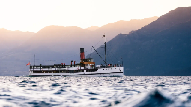 Barco de vapor TSS en Queenstown, Nueva Zelanda · Visita a la granja/BBQ/almuerzo/cena/paseo a caballo