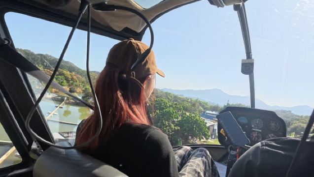 Yangshuo helicopter flight experience (aerial view of magnificent scenery + customized route + professional captain escort throughout)