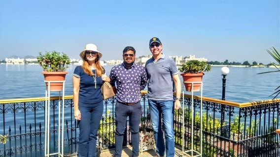 Udaipur Local Sightseeing Tour by Tuk-tuk (Rikshaw)