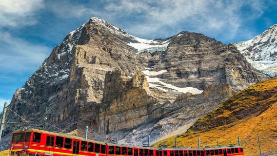 ทัวร์วันเดียว/ทัวร์หลายวัน ยอดเขาจุงเฟรา