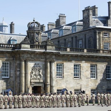 愛丁堡：哈利波特景點導覽團 + 荷里路德宮門票