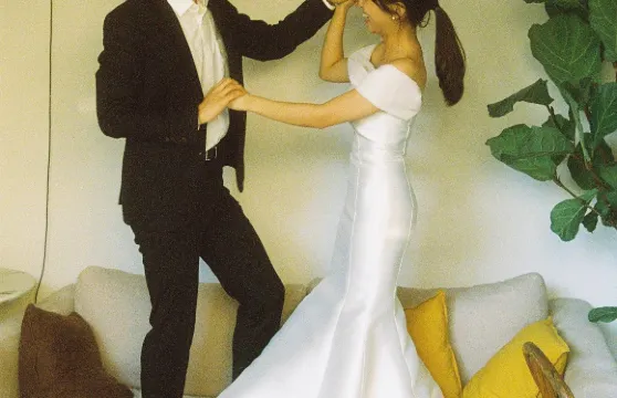 呂樑Trip Moments【婚紗攝影攝錄微電影寫真跟拍航拍街拍一對一/翻譯】