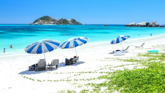 1-day tour to Tokashiki Island in Kerama Islands, Okinawa: Take ferry from Naha Tomari Port with Chinese service and lunch included