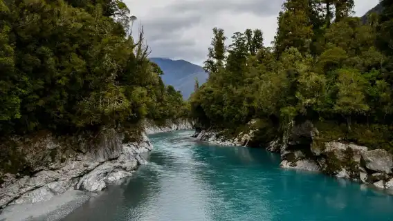 Queenstown to Franz Josef Tour via Wānaka (One-Way)