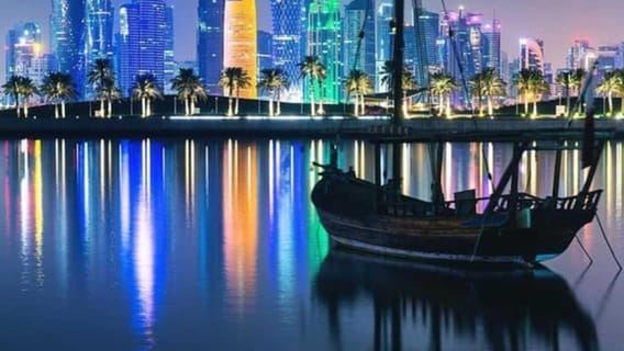 Doha: Traditional Dhow Boat Cruise with Pickup and Drop-off