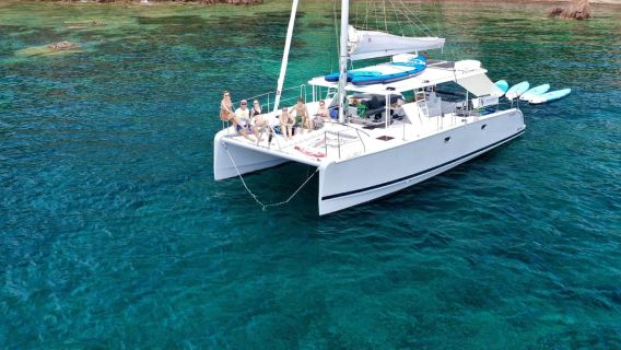 Marseille: Calanques Catamaran Tour & Standup Paddle