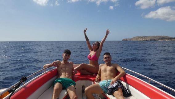 Comino: Blue Lagoon Parasailing Experience