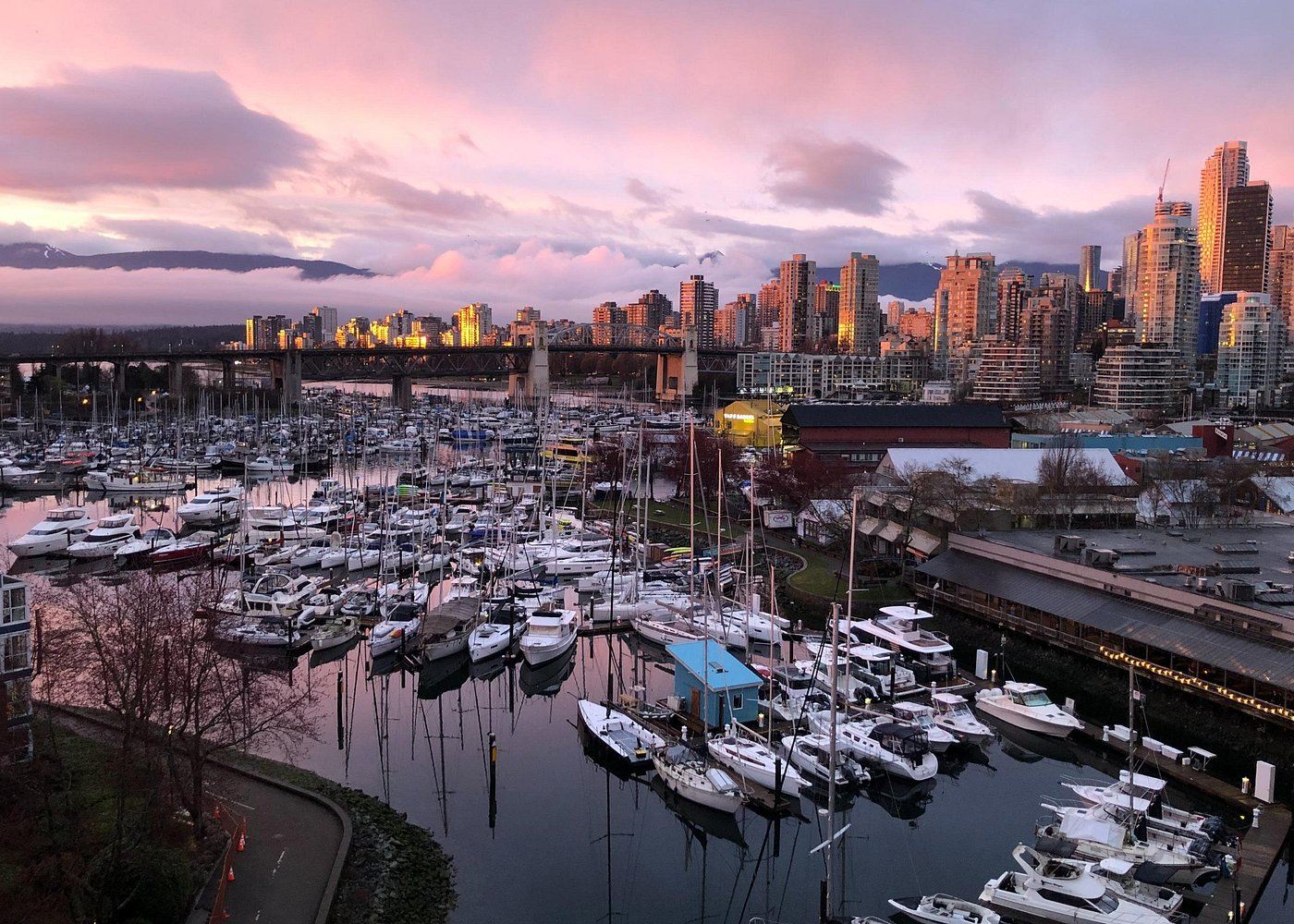 Excursión de un día al Puente Colgante Capilano y al Mirador de Vancouver en Canadá [Tour en inglés]