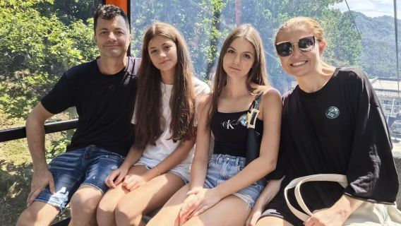 Tur Harian Tembok Besar Mutianyu + Istana Musim Panas [Keberangkatan harian pukul 7:30 pagi] berakhir di Bird's Nest