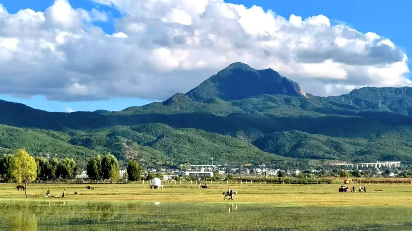 สวนสาธารณะพื้นที่ชุ่มน้ําลาชิไห่ + วัดจี้หยุน + อ่าวแรกของแม่น้ําแยงซีเกียง