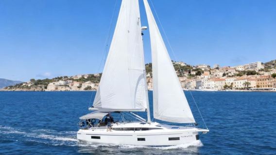 【海口遊艇租賃】海口41英尺德國進口豪華大帆船包船出海海釣