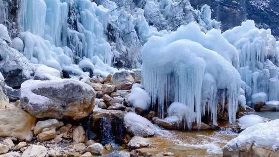 Tongchuan Xishan Scenic Area [Frozen Waterfalls, Romantic Winter, Private Charter]