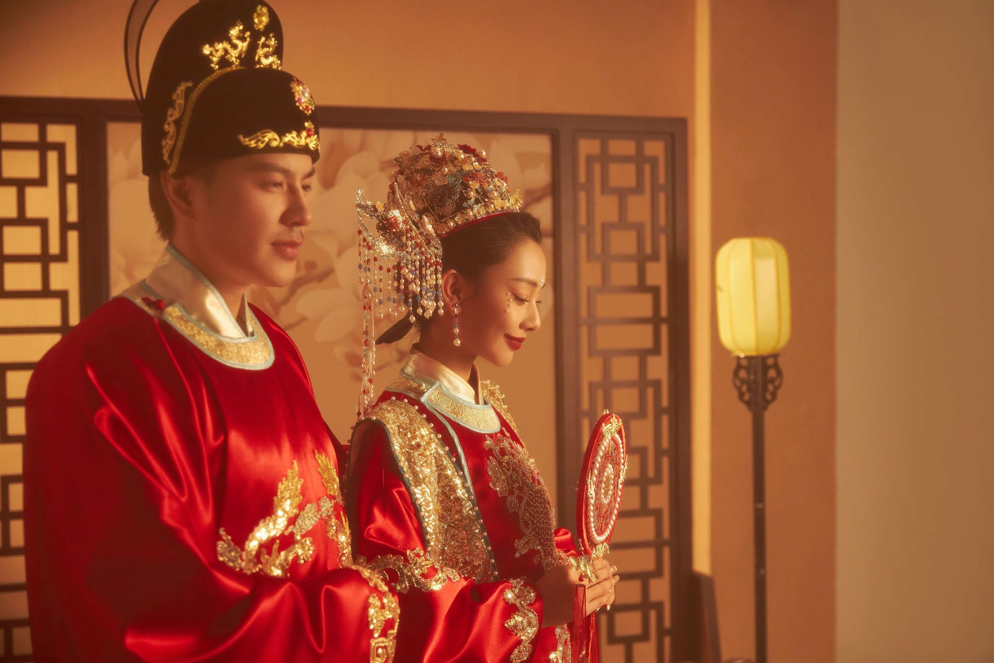 Yuanqu Trip Moments[Volkshalle/Wissenschaftsmuseum + Reiseleitung & Fotoshooting mit Hochzeitsfotos & Drohnenfilm]