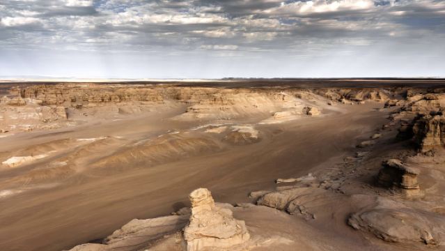敦煌陽關+玉門關+雅丹地質公園15人團觀日落觀星空一日遊