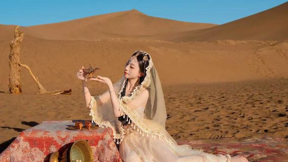 Dunhuang costume photography experience in Gansu (costume rental + Dunhuang Chinese style experience + desert goddess)