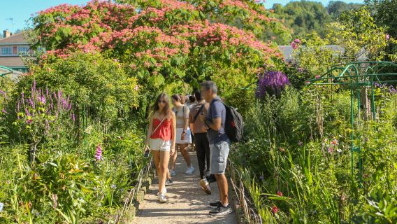 Paris Designer Outlet Einkaufen: Besuch des Haus und Garten Claude Monet und Einkaufen in Paris-Giverny mit Hin- und Rückfahrt ab Paris