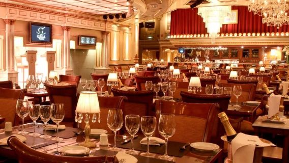 Gala Tango Aftensmad & Show med valgfri Transfer