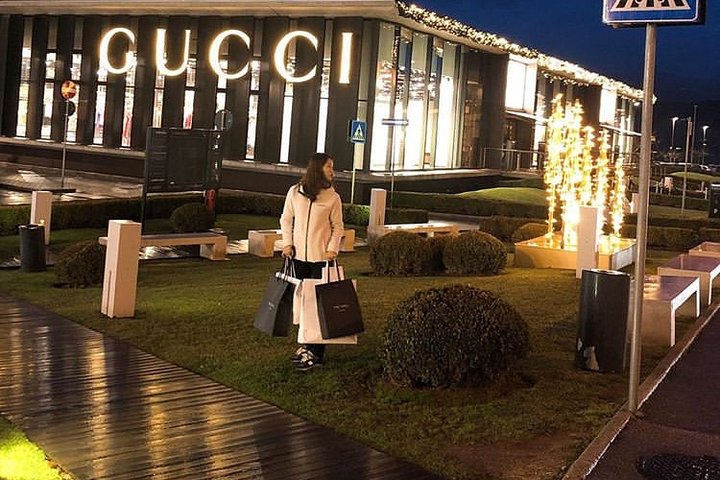 TOUR NO OUTLET DA GUCCI E PRADA COM PREÇOS