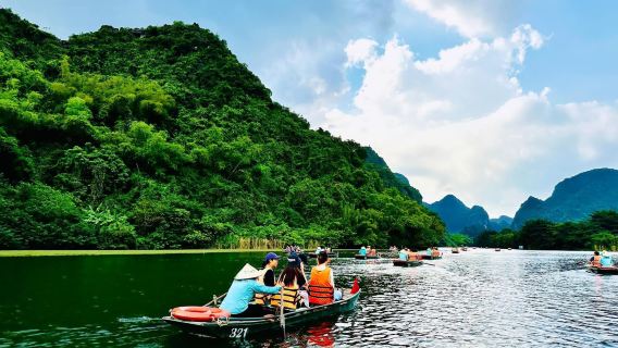 From Hanoi: Hoa Lu, Trang An & Mua Cave, Buffet Lunch | Limousine Transfer | Vietnam