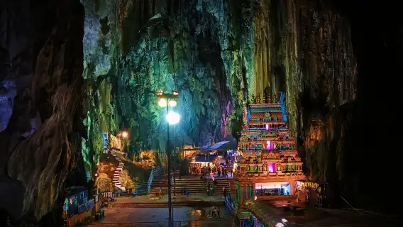 吉隆坡城市之旅 (含雙子星大樓票券及黑風洞) – 分享或私人包團選項