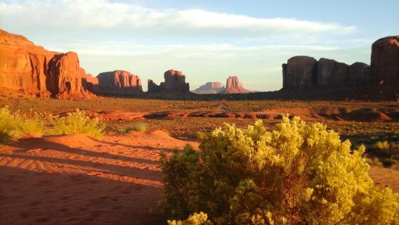 Monument Valley: Tur Budaya 3,5 Jam yang Indah