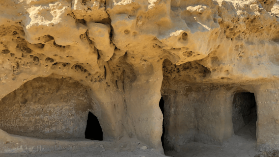 Heraklion: Matala Beach, Hippie Caves, and Gortyn Day Trip