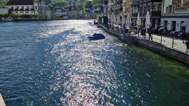 Lucerne: Private Walking Tour and Chocolate Tasting