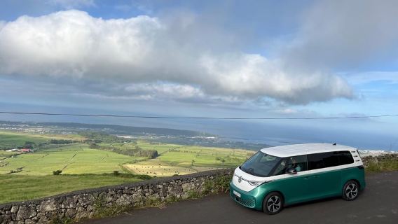 Terceira Island: Highlights Tour with Traditional Lunch