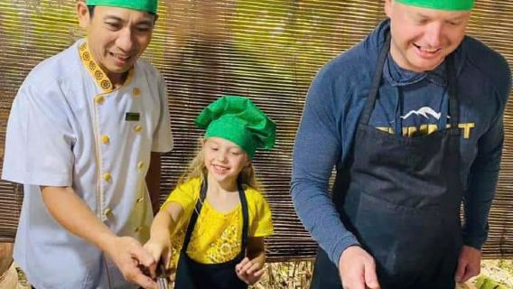 คลาสทำอาหารพื้นบ้านที่หมู่บ้านตราเก๋ – เยี่ยมชมตลาดและปั่นจักรยาน