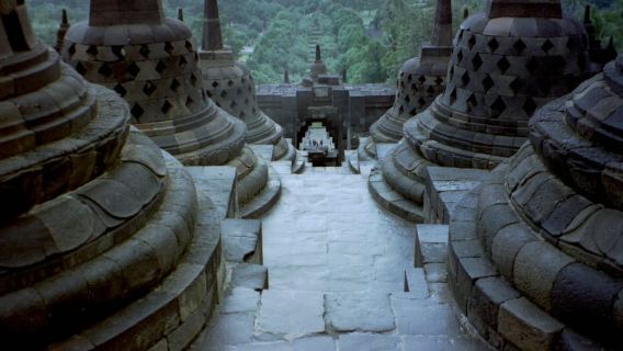 Borobudur dan Prambanan : tur harian penuh untuk kenangan unik