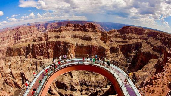 1-day tour to the Grand Canyon West and Hoover Dam in Las Vegas, USA