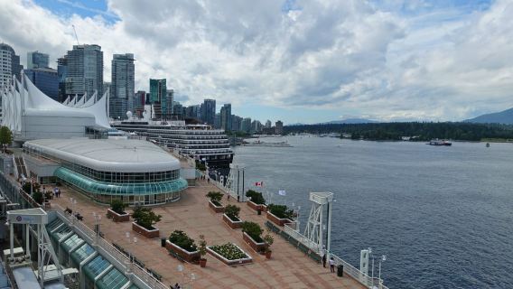 Exclusive Vancouver City Panorama: Canada Place + Vancouver Lookout + Queen Elizabeth Park
