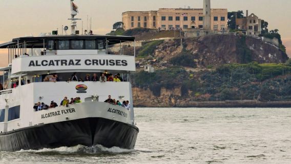 San Francisco: Alcatraz Island Entry + Guided City Tour