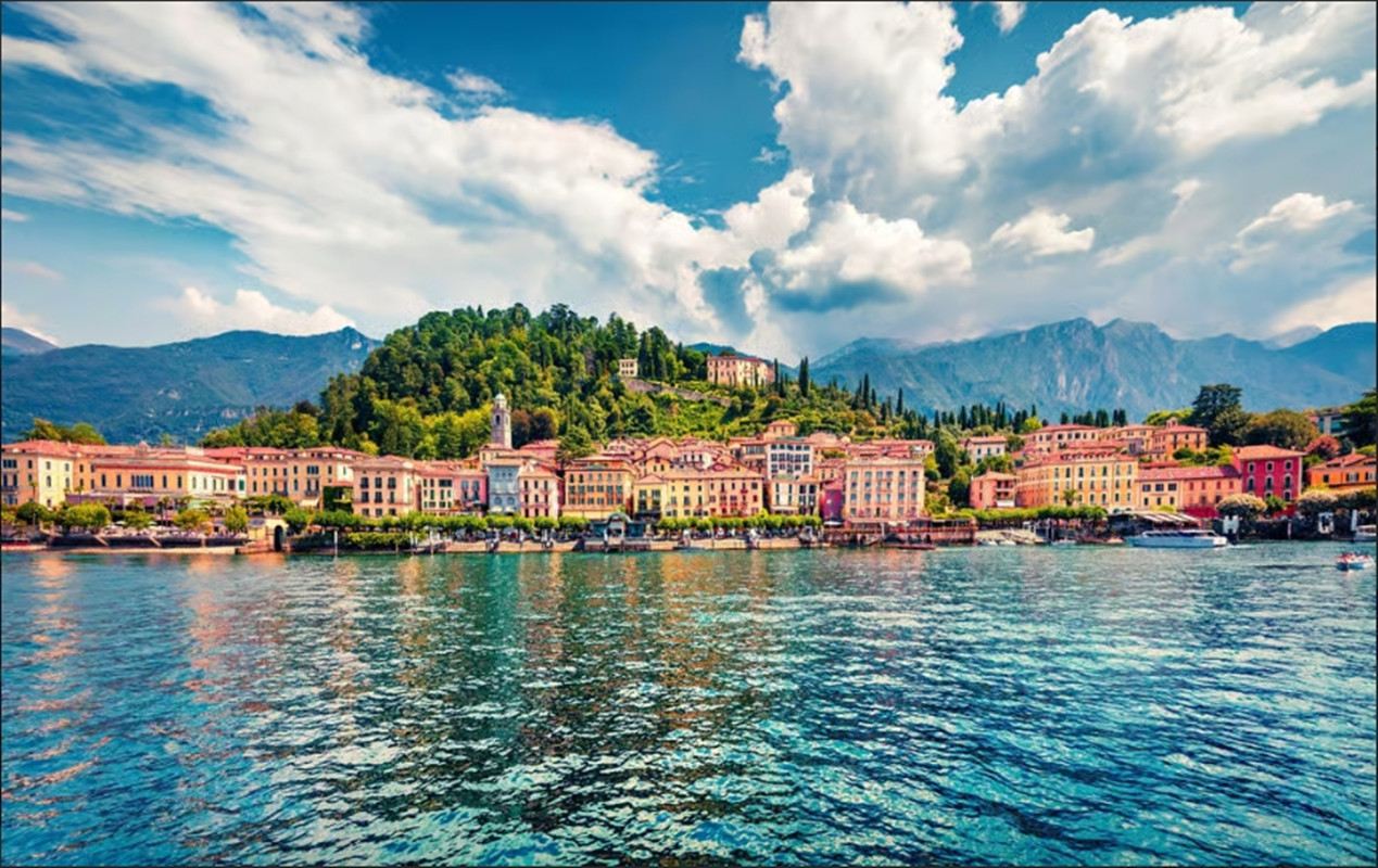 Tour di un giorno al Lago di Como e Bellagio con partenza da Milano (biglietto per la barca senza coda)
