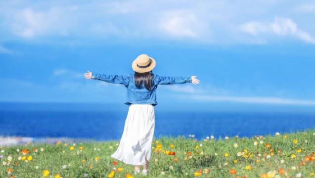 新疆伊犁賽里木湖+霍爾果斯國門一日遊（24座1+1頭等艙）