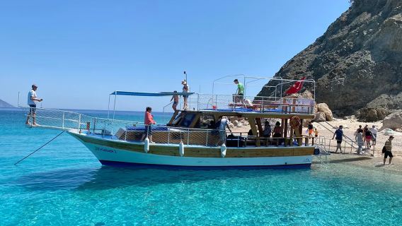 Antalya Suluada 1-day tour with island hopping and scenic views along D400 highway