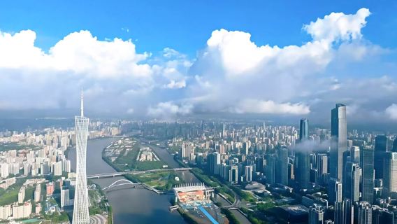 Guangzhou: Guía profesional de traducción en inglés, ruso, bosnio, árabe, francés y alemán