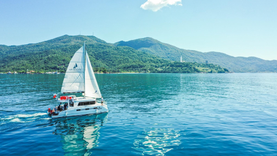 Aphrodite S16 Son Tra Yacht Experience | Scenic Cruise, Fishing, SUP & Snorkeling