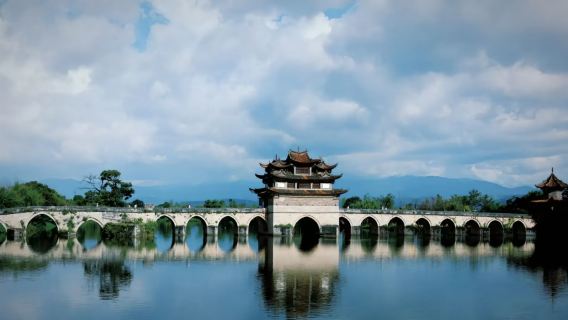 Perjalanan Nostalgia Dua Bandar: Jambatan 17 Gerbang - Rumah Tradisional Tuanshan - Kereta Api Mini - Tasik Yilong - Kaunti Shiping