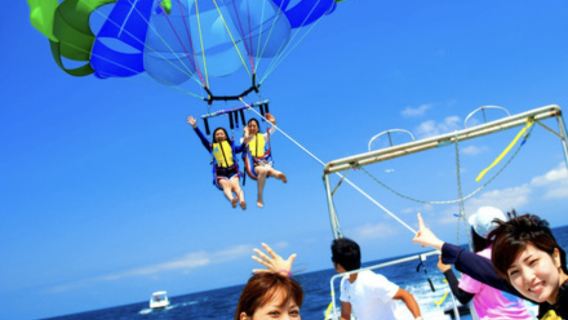 那覇沖縄海上パラグライダー体験（多便可选+プロインストラクター+慶良間を俯瞰）